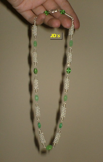 Stříbrno - zelený náhrdelník .JPG